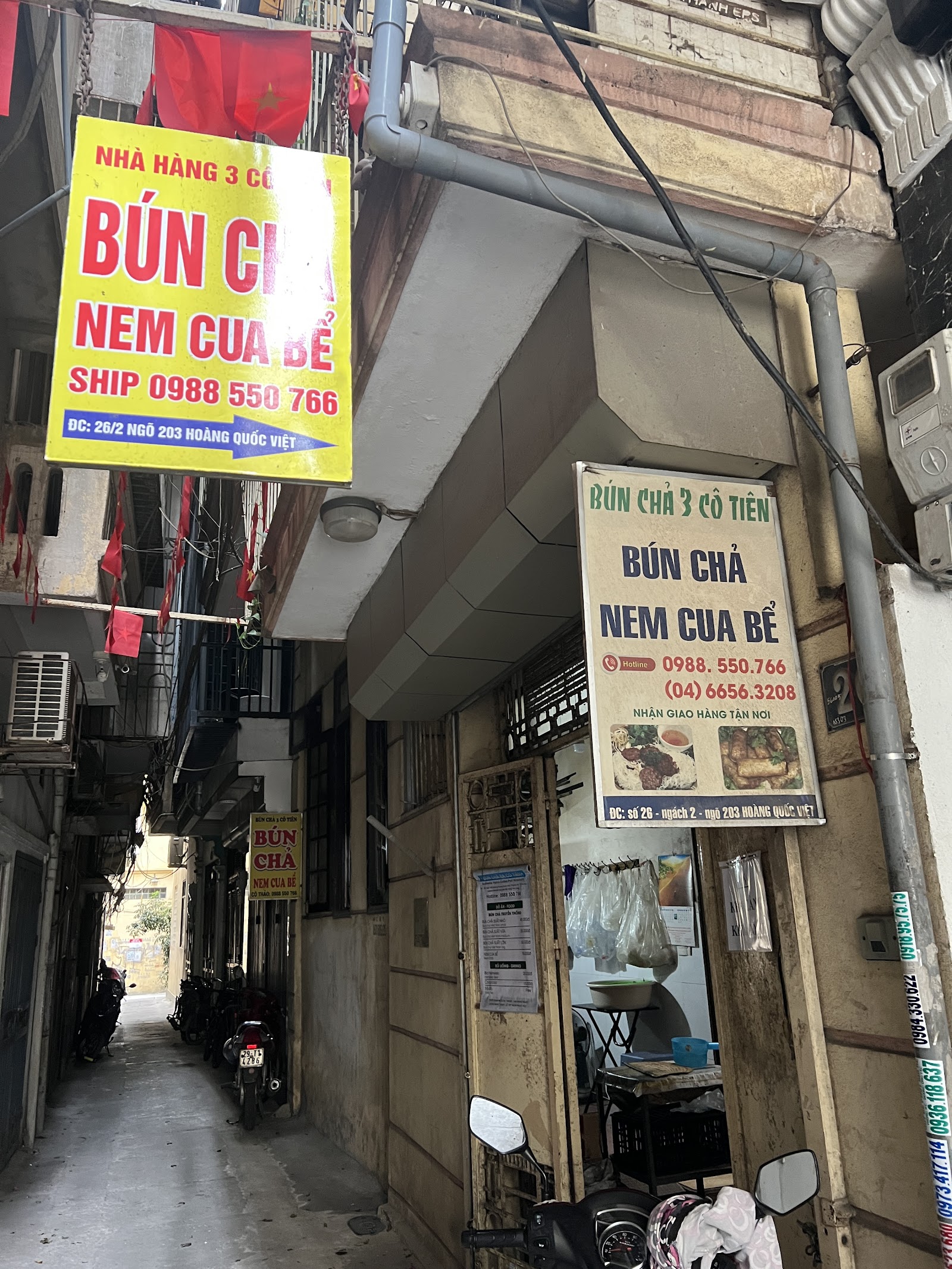 Quán ăn gia đinh Bún Chả Ba Cô Tiên