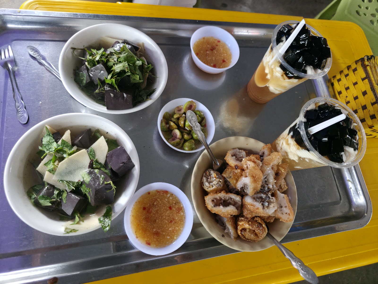 Quán Ốc Hiển Sự