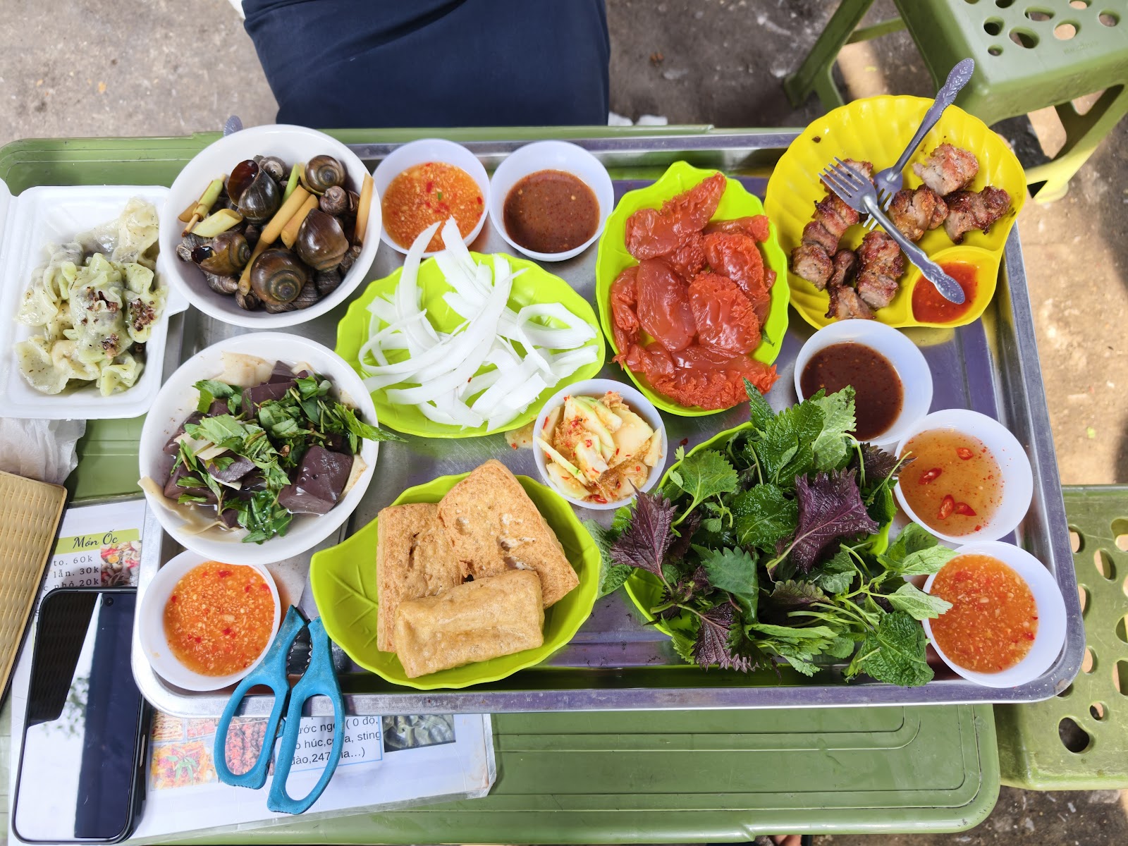 Quán Ốc Hiển Sự