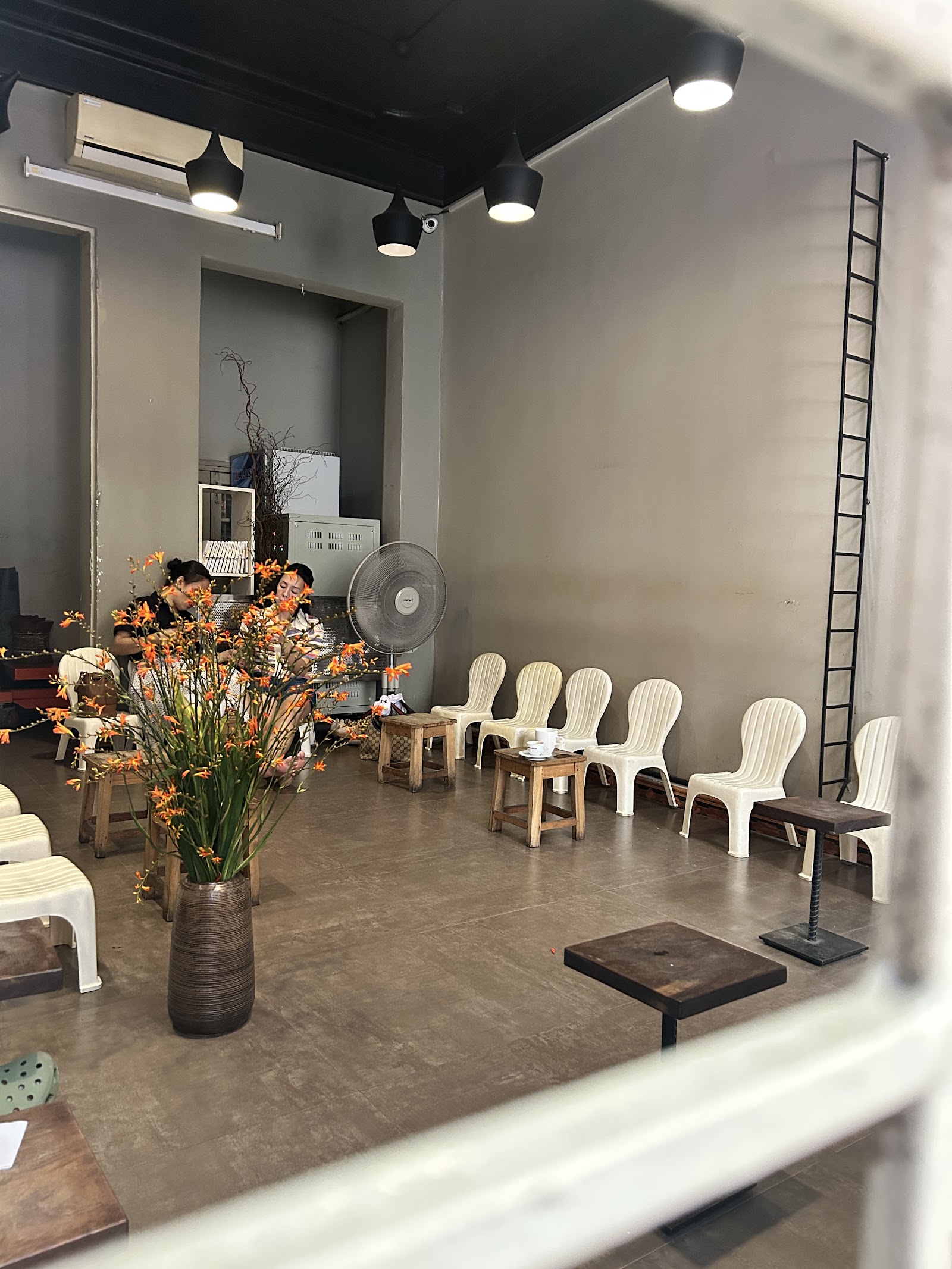 RENG RENG CAFÉ – Không gian quán