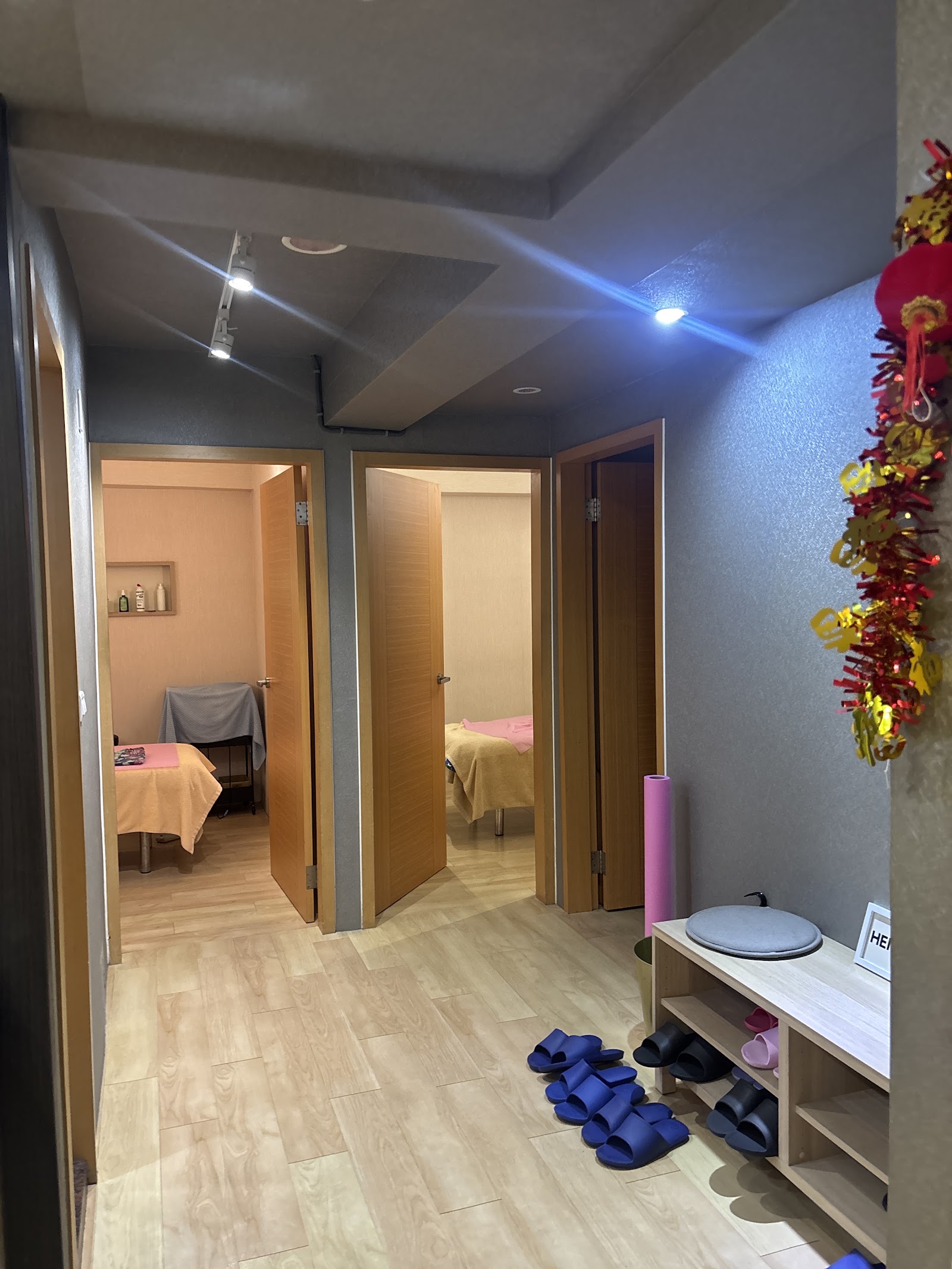 鋭卡運動按摩 RecovSportsMassage環境照