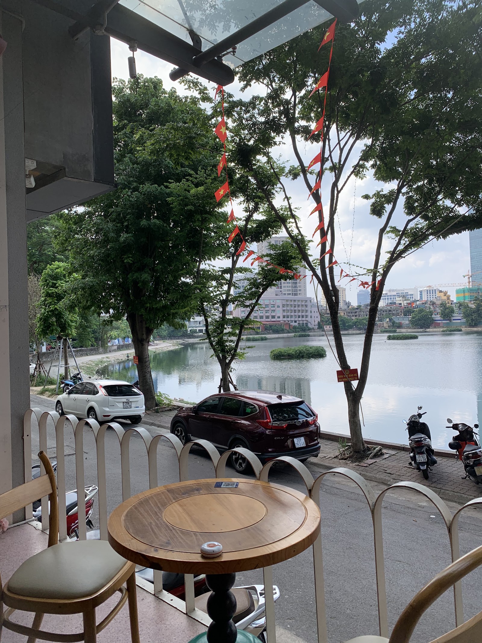 Showtime D12 Giảng Võ – Không gian quán