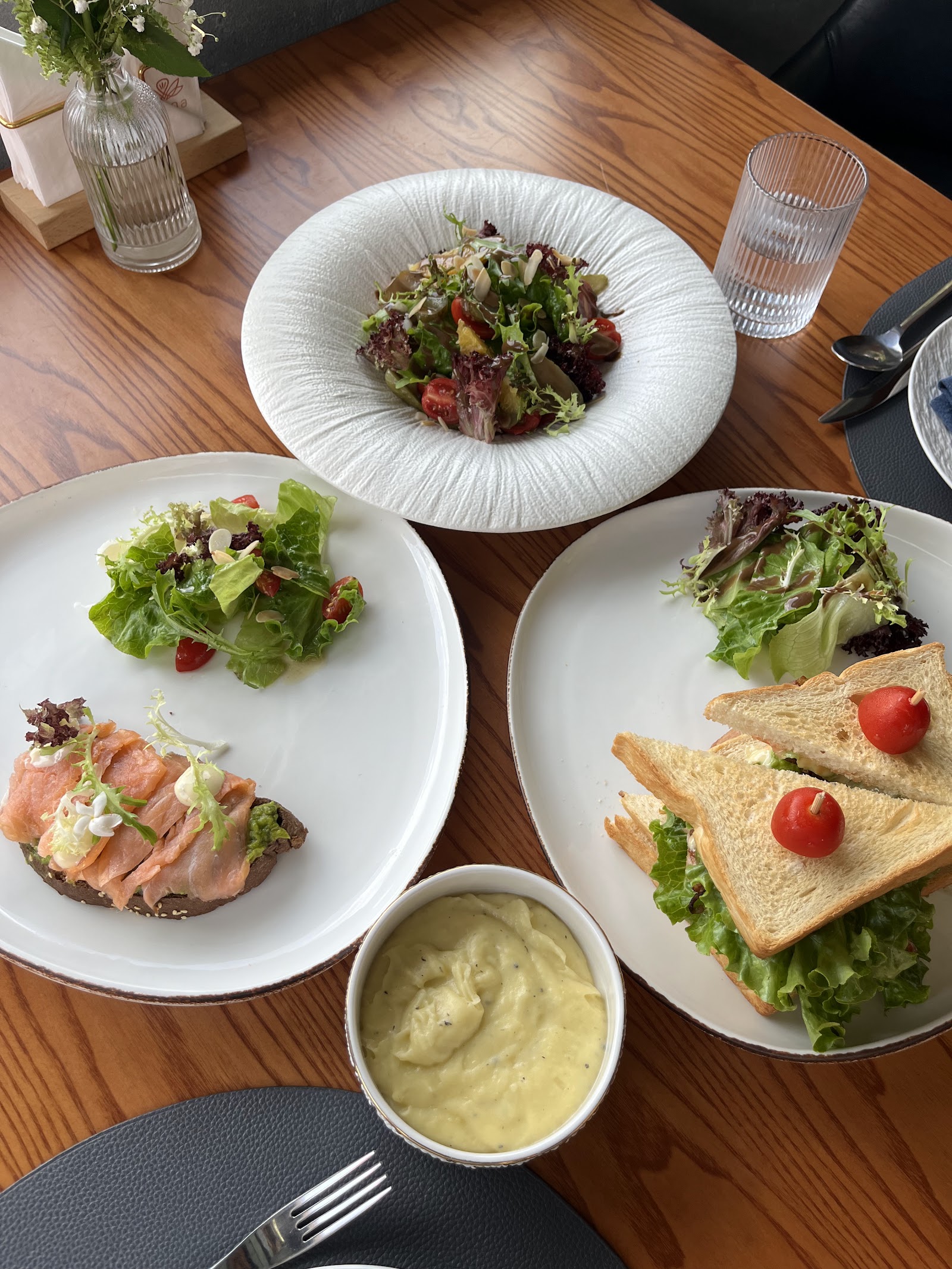 SOLA KITCHEN