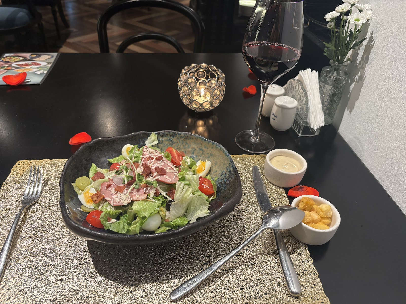 Solasta Restaurant & Bar