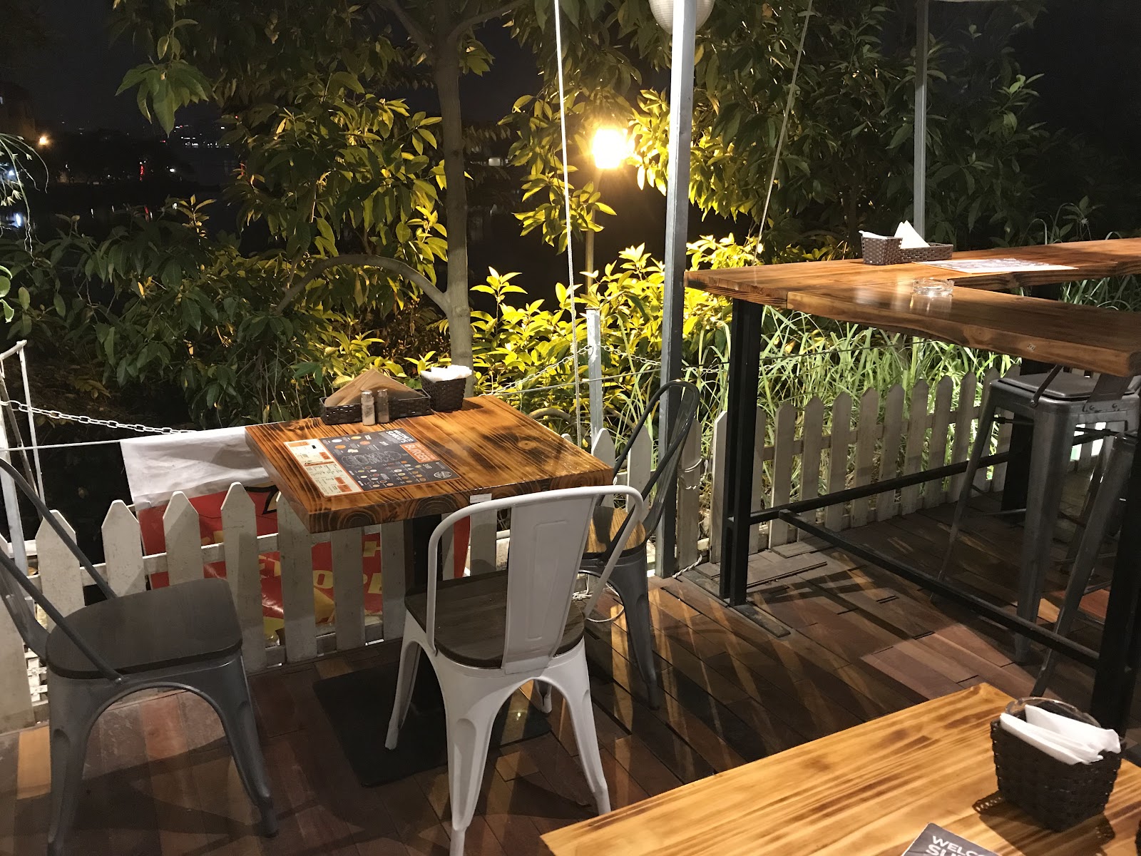 SunKat's Burgers – Không gian quán