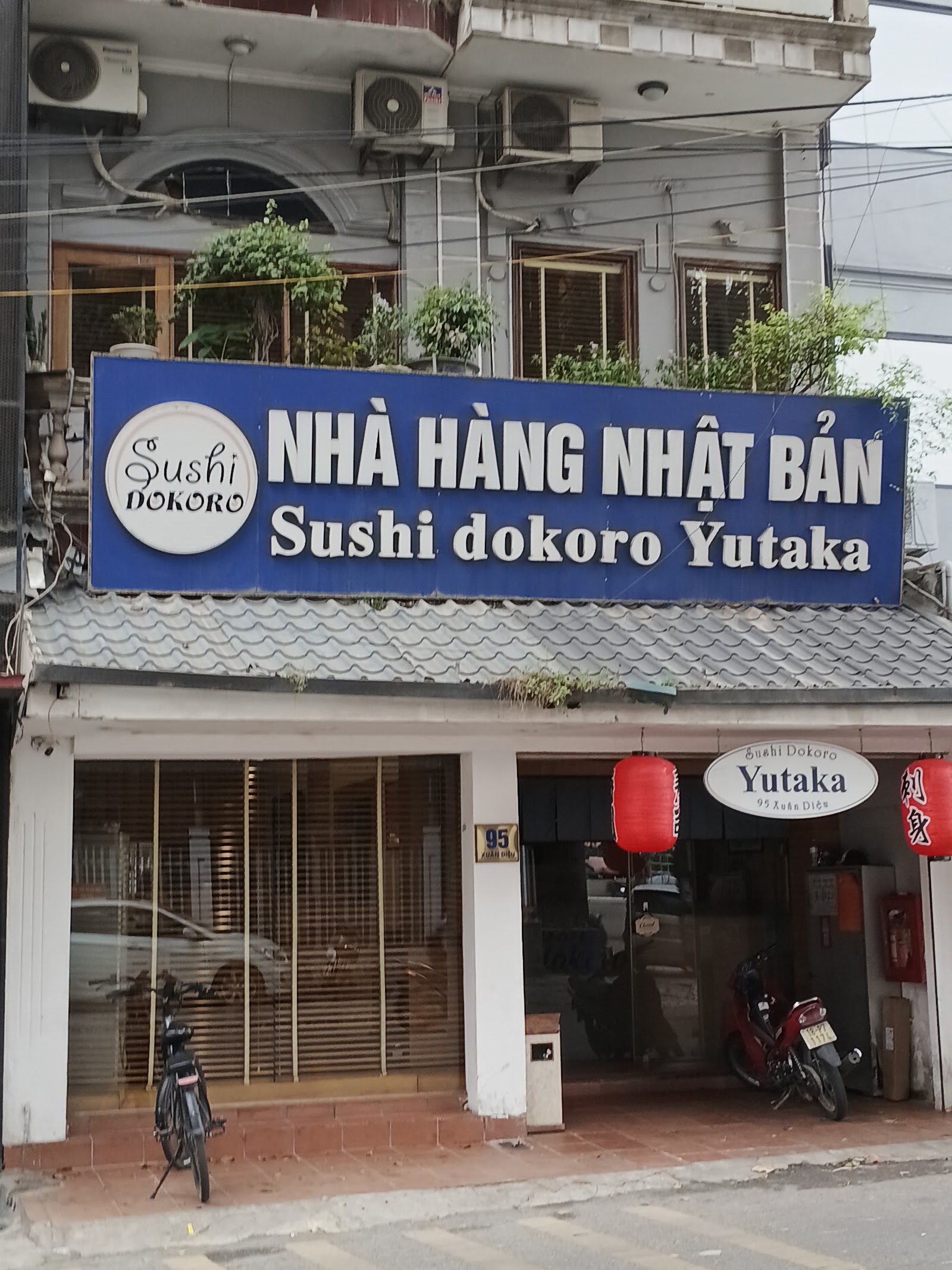 Sushidokoro Yutaka Restaurant – Không gian quán