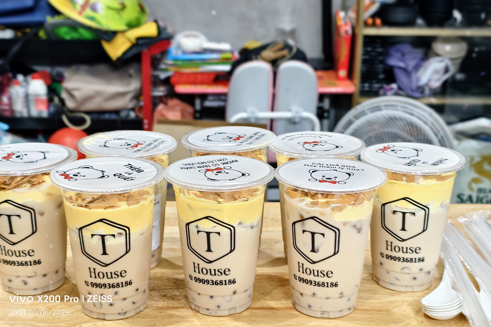 T'House Coffee. Trà Sữa, Mì Cay, Đồ ăn nhanh