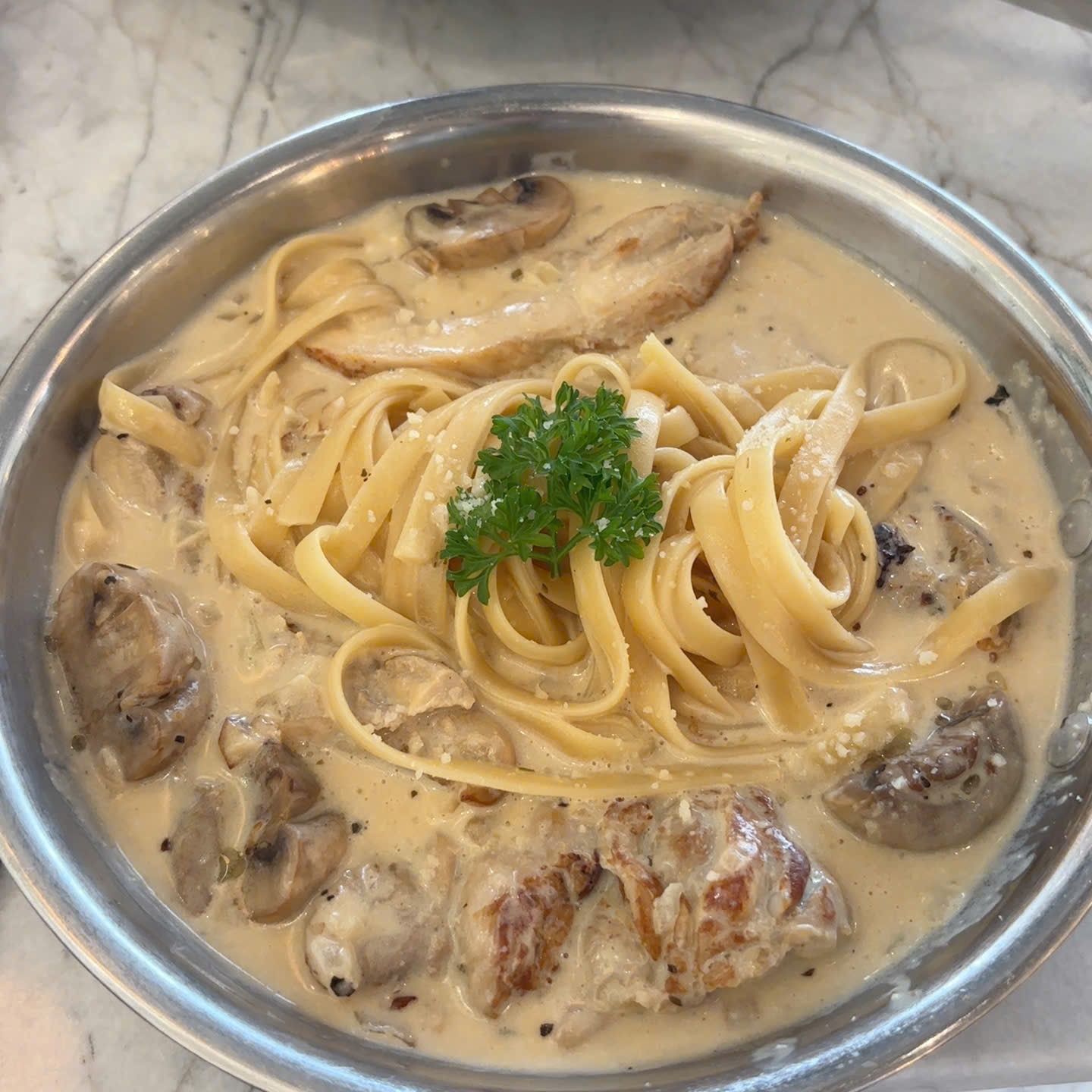 Table Star Restaurant Lotte Mall Nhà hàng Ý Fusion tại Tây Hồ