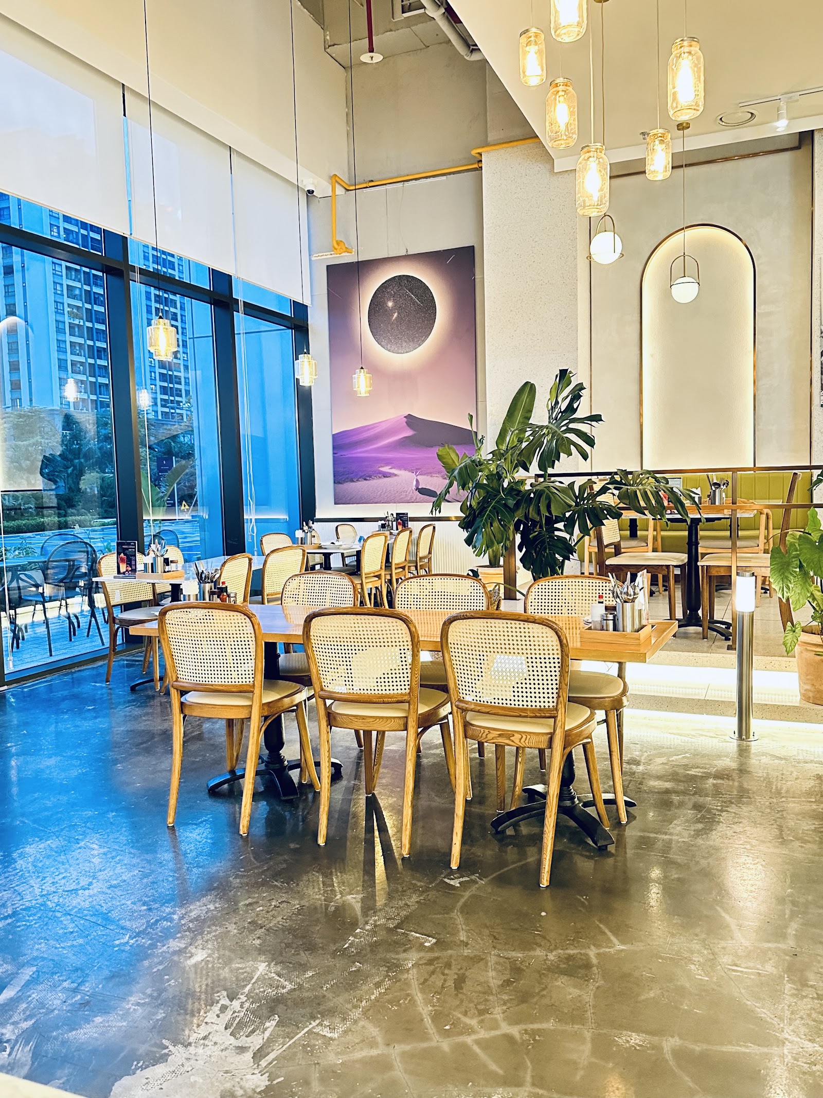 Table Star Restaurant Lotte Mall Nhà hàng Ý Fusion tại Tây Hồ