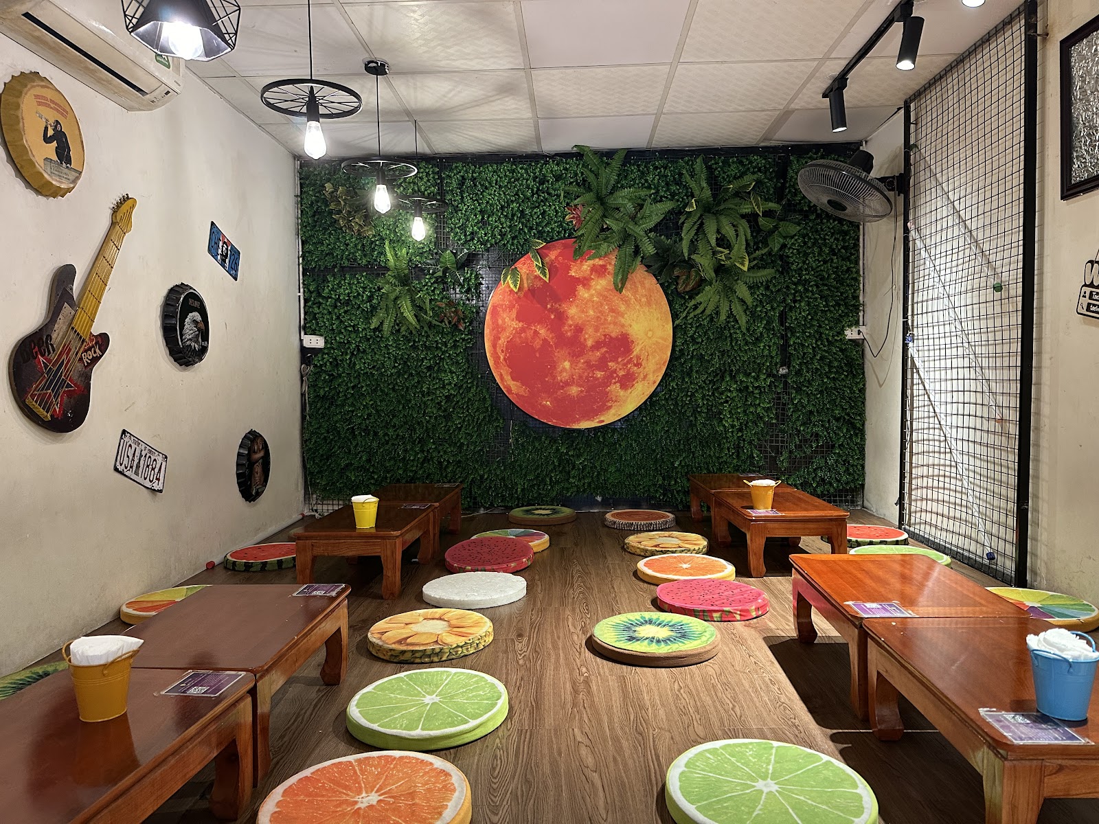 Taetna Tacos Pháp - Tô Hiệu – Không gian quán