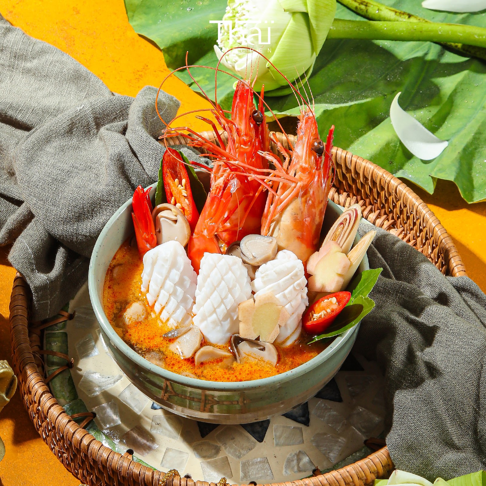 Thai Kitchen ครัวไทย