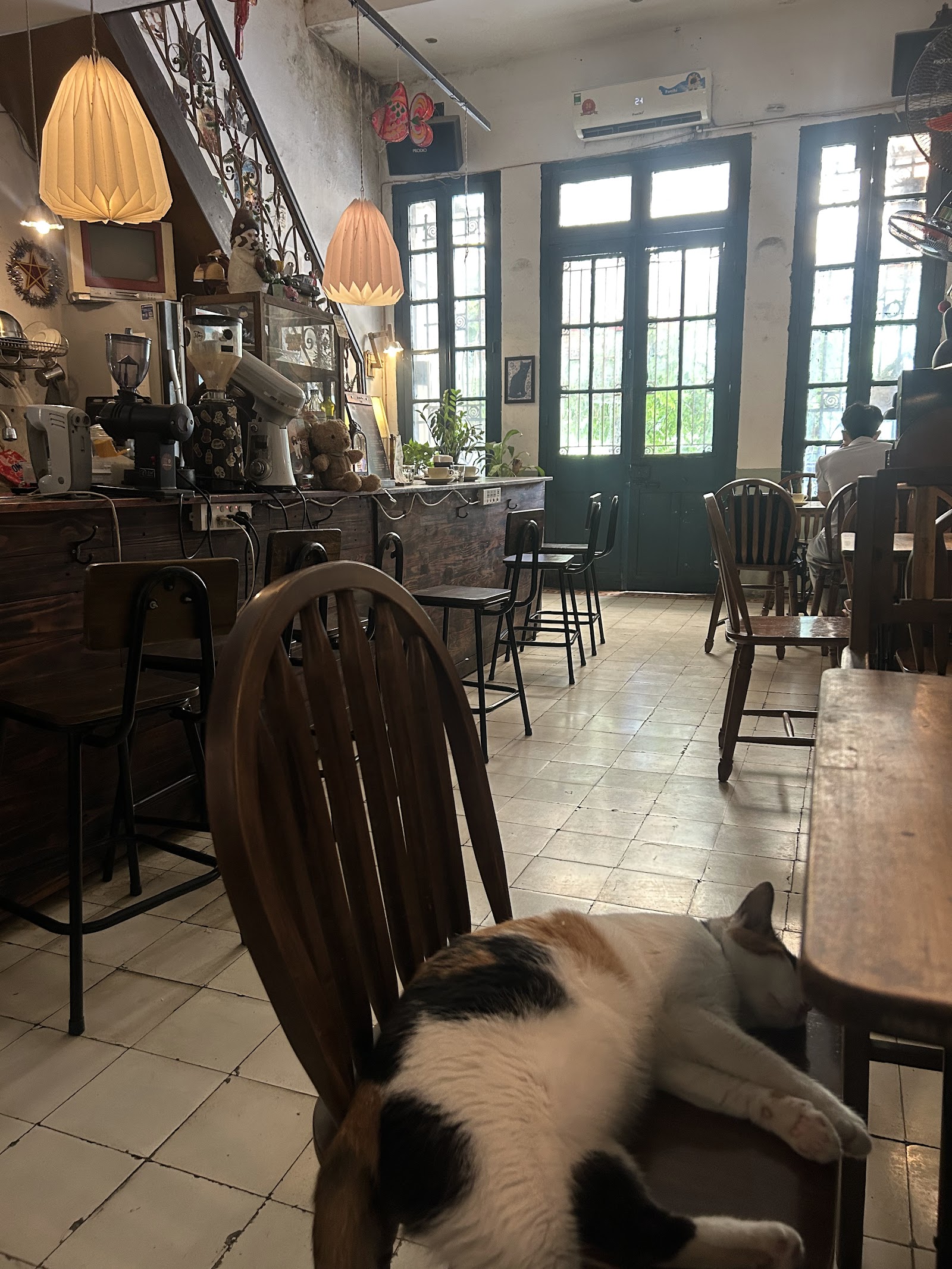 The Little Plan café - Kế Hoạch Nhỏ café – Không gian quán