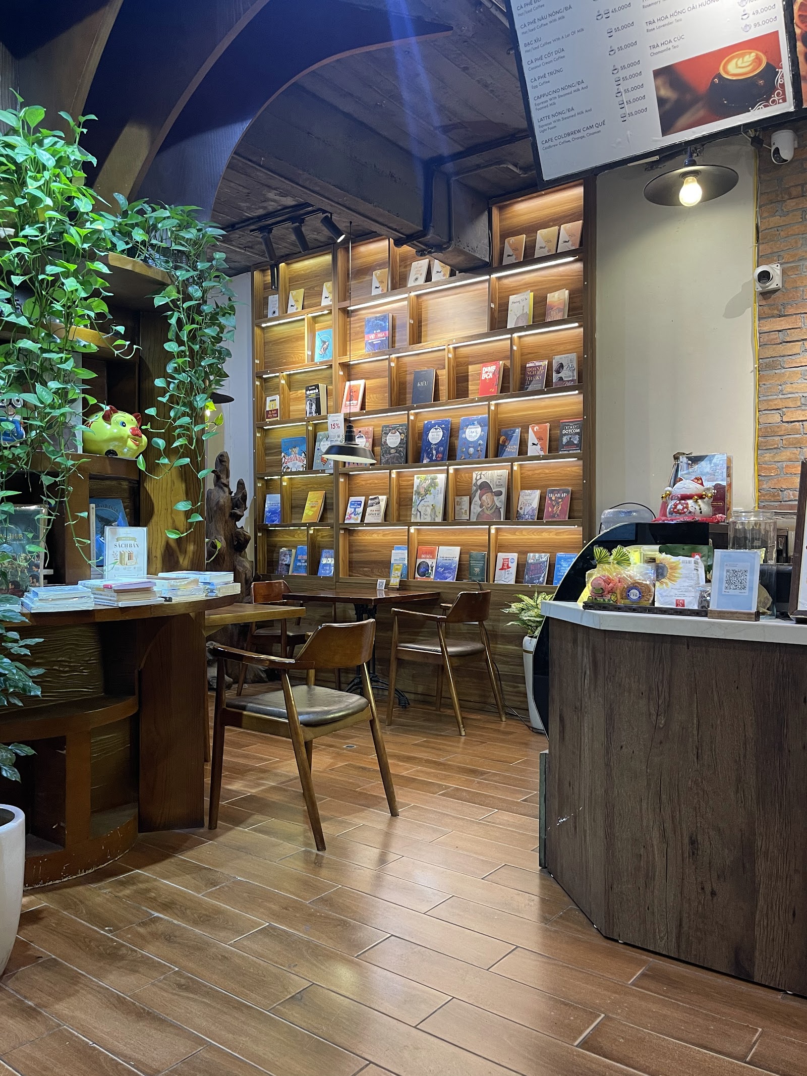 THE WISELANDS Coffee – Không gian quán