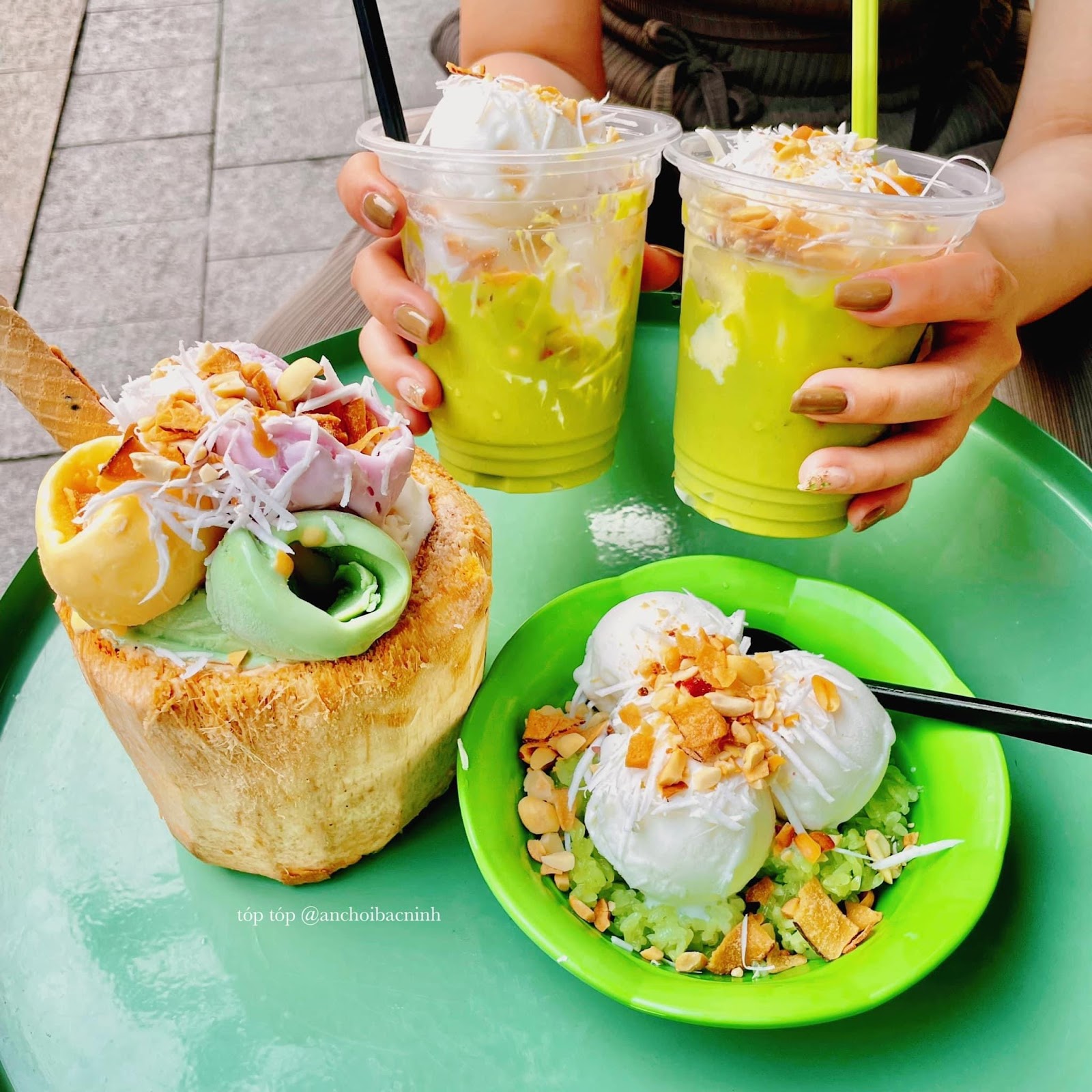 Tiệm Kem Bà Ngoại