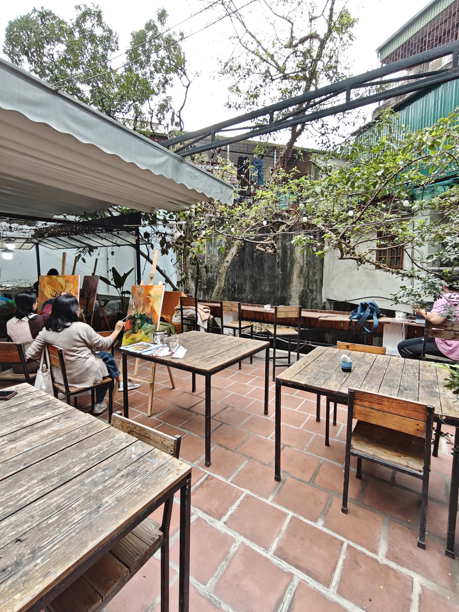 TỔ CHIM XANH - BLUEBIRDS' NEST – Không gian quán
