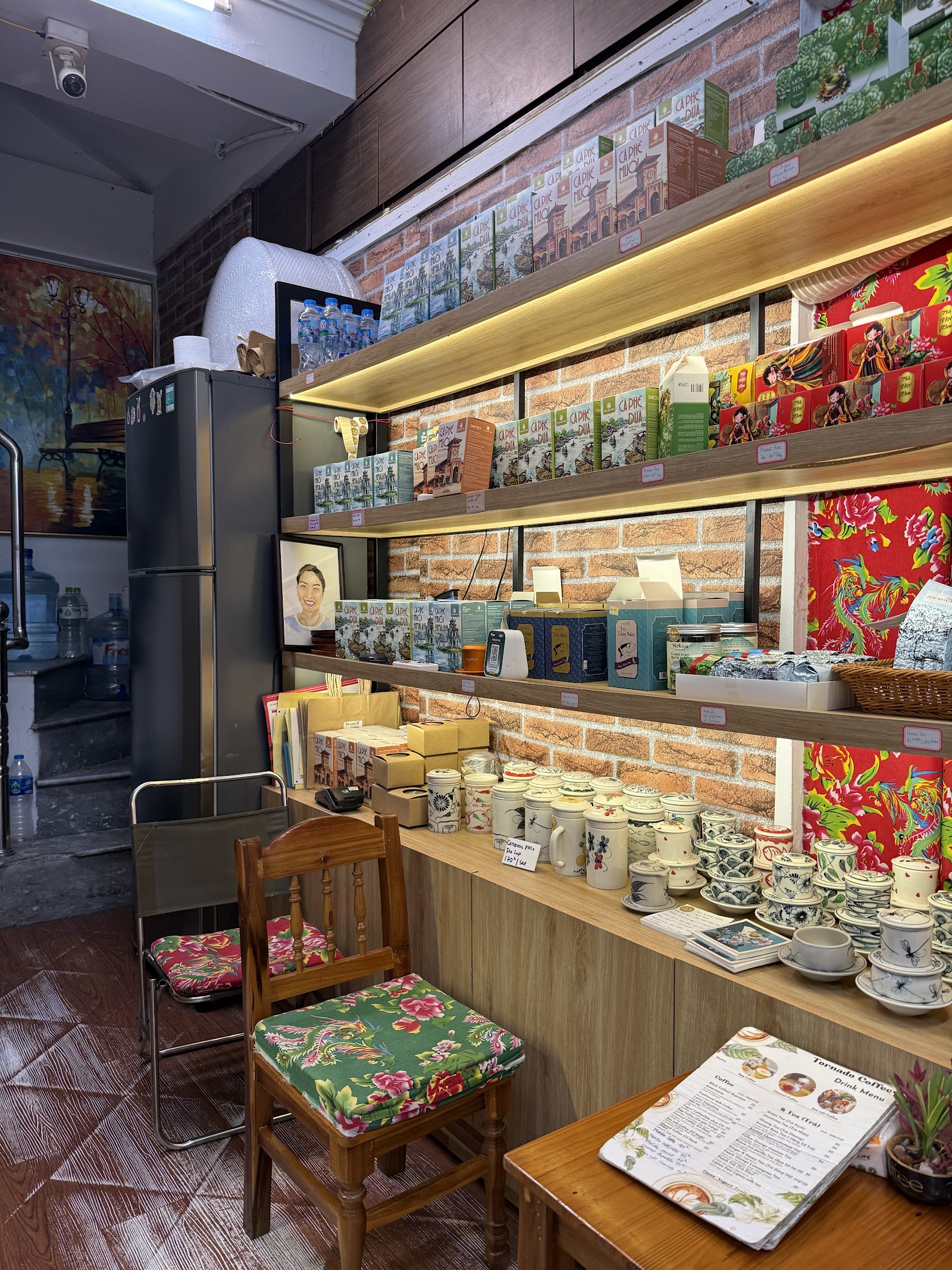 TORNADO COFFEE – Không gian quán