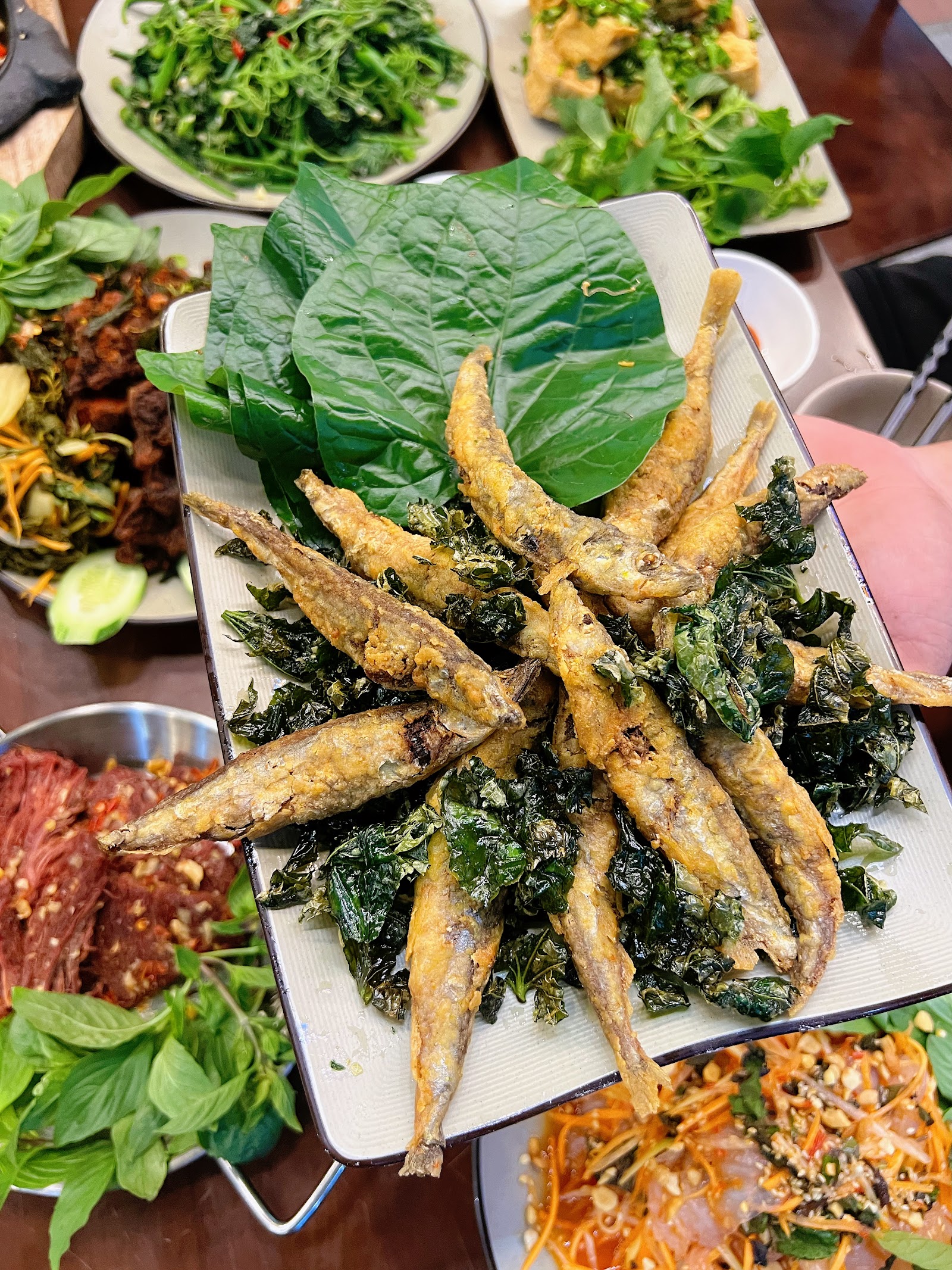 TRẠM NHẬU KINH BẮC