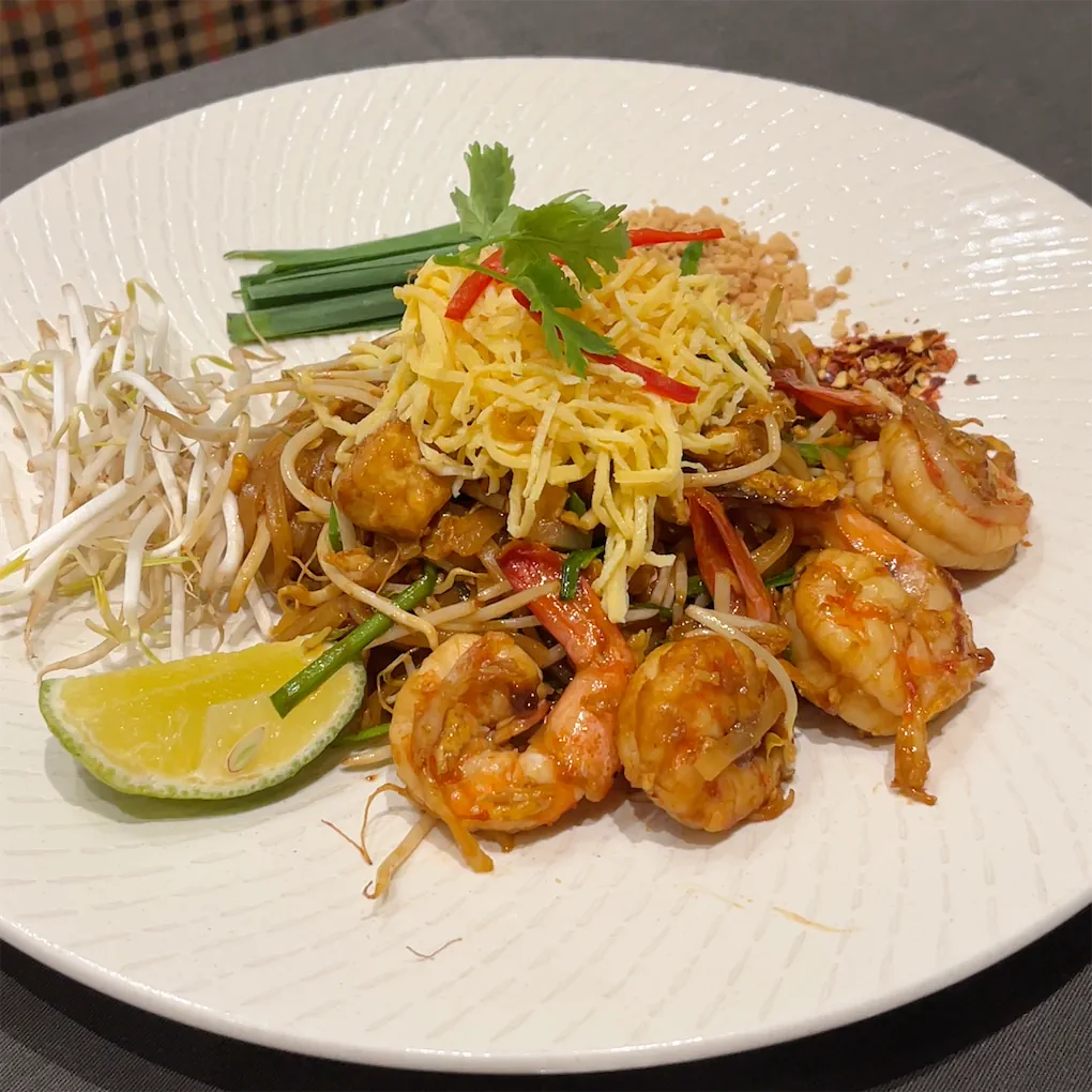 TukTuk Thai Bistro - Triệu Việt Vương