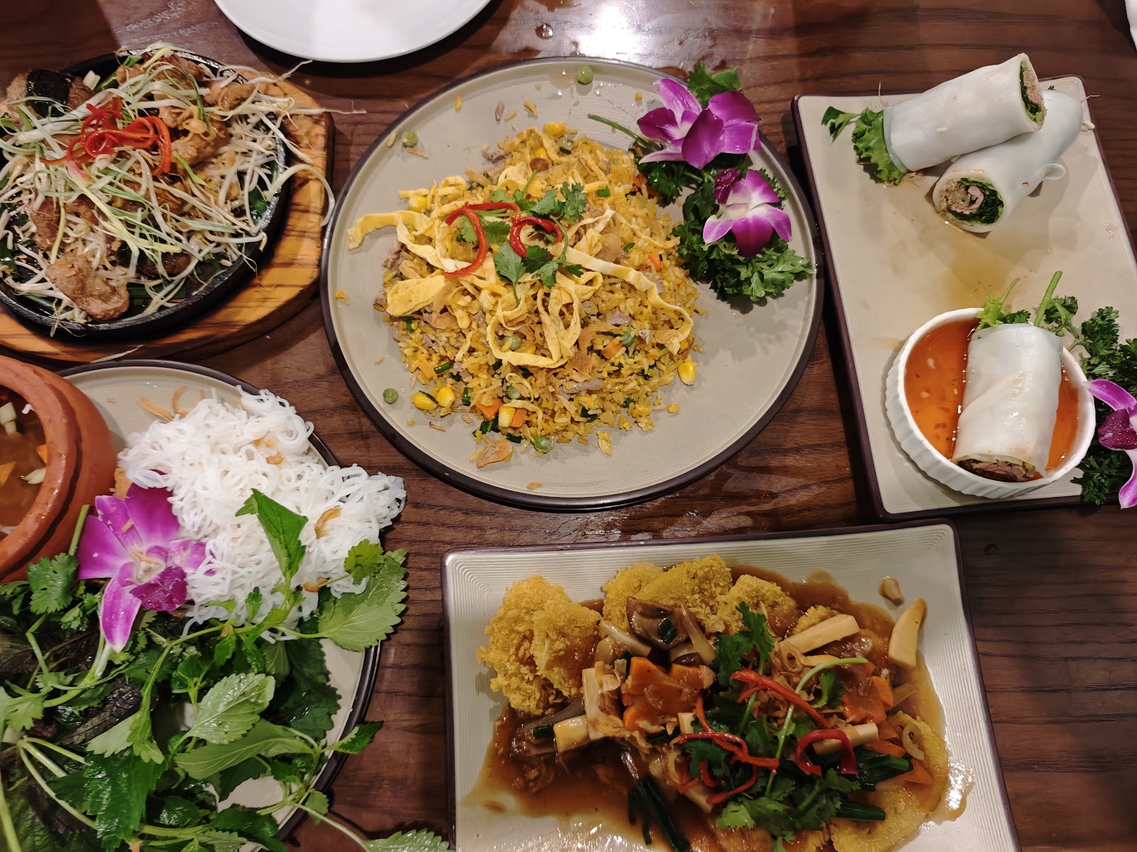 Tung's Kitchen