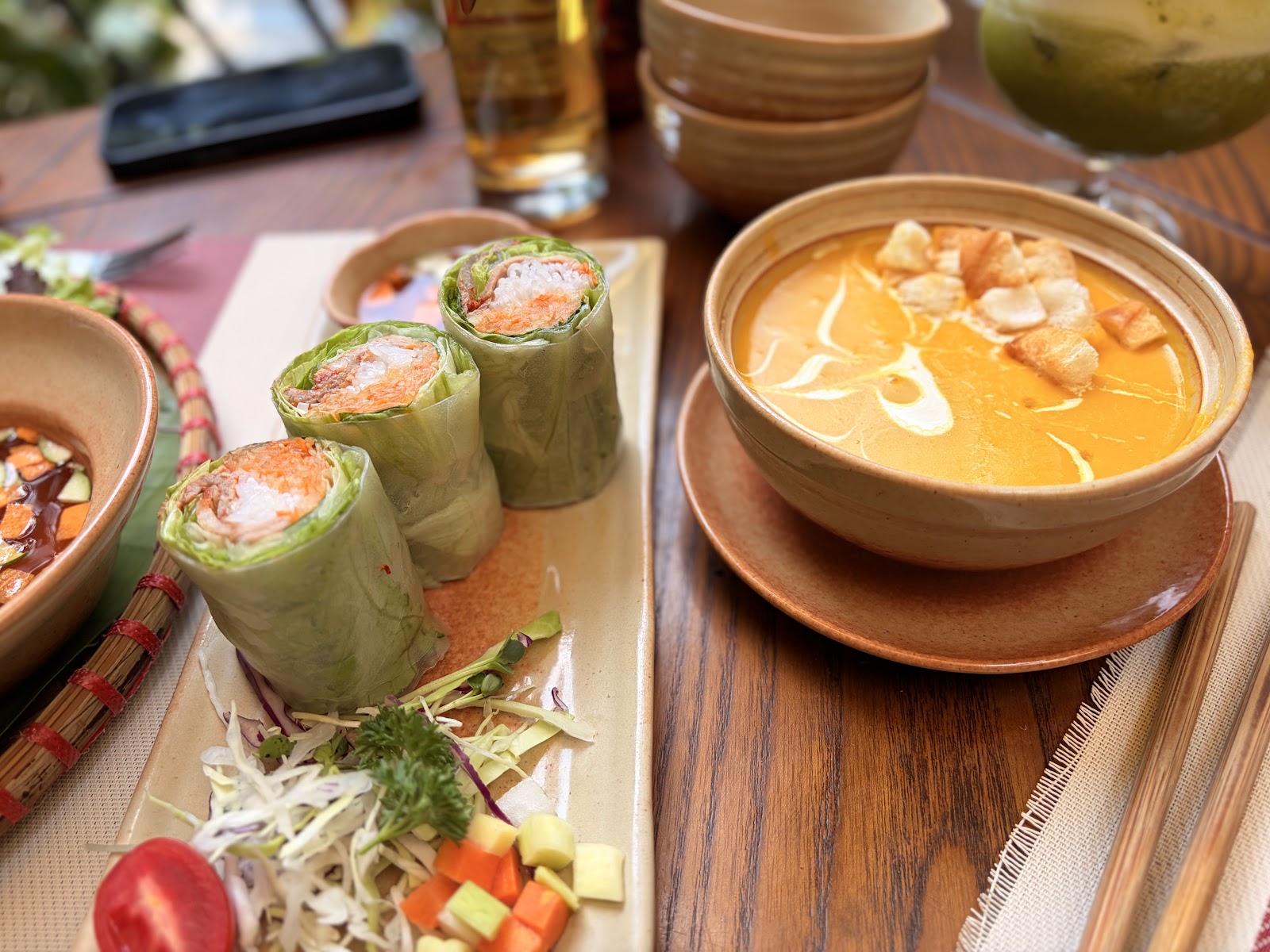 Vị Hà Nội Restaurant & Cafe