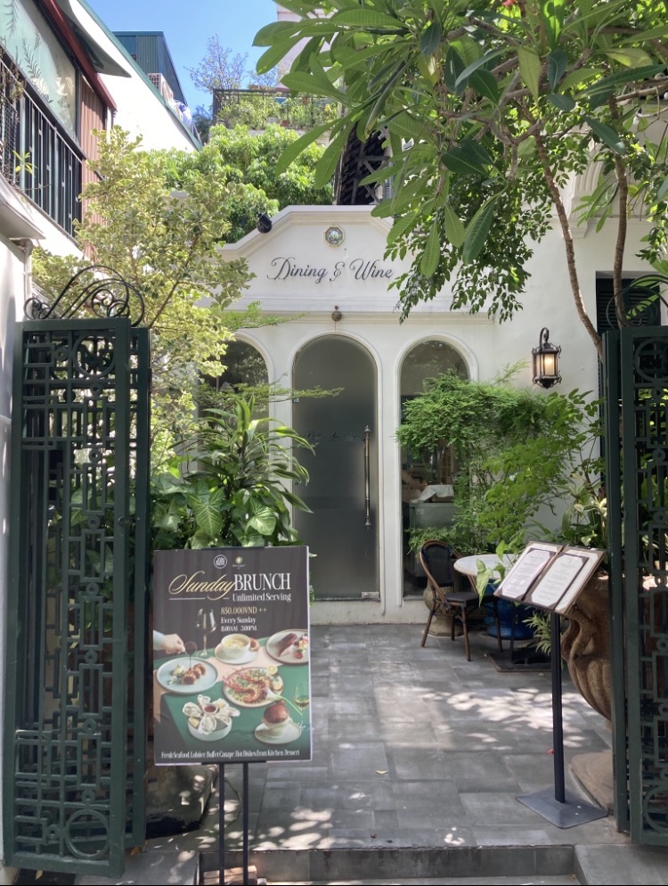 Villa Des Fleurs - Authentic French Fine Dining – Không gian quán