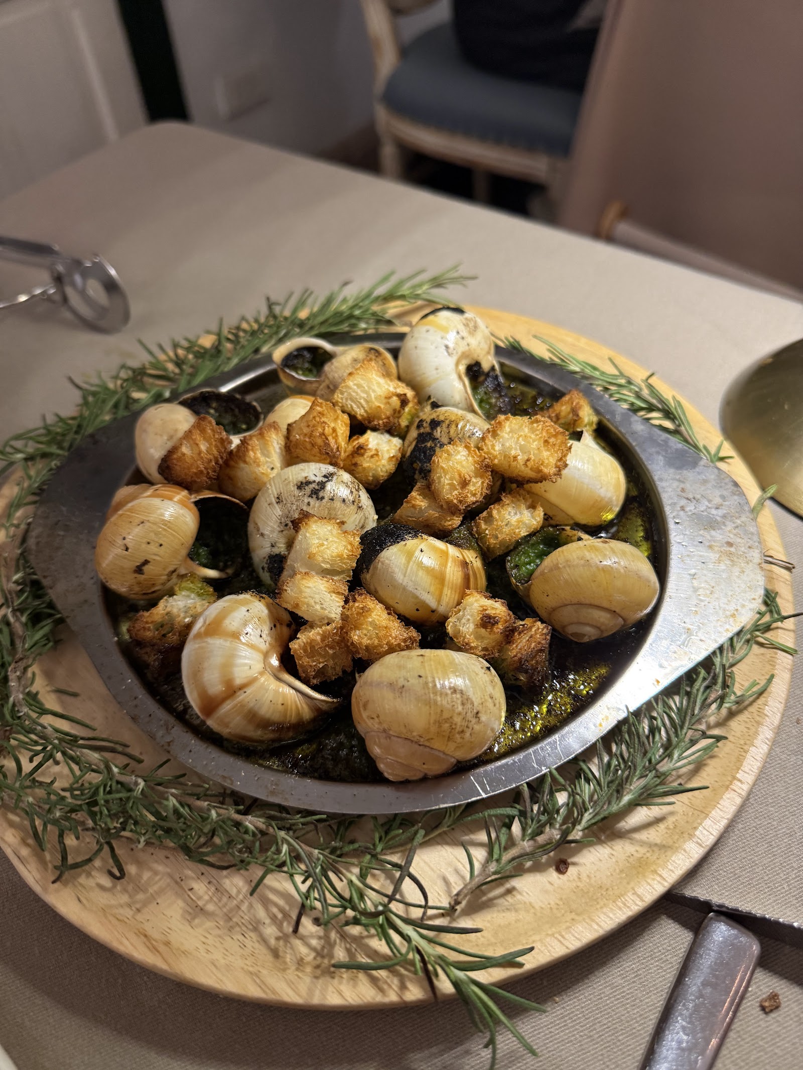 Villa Des Fleurs - Authentic French Fine Dining