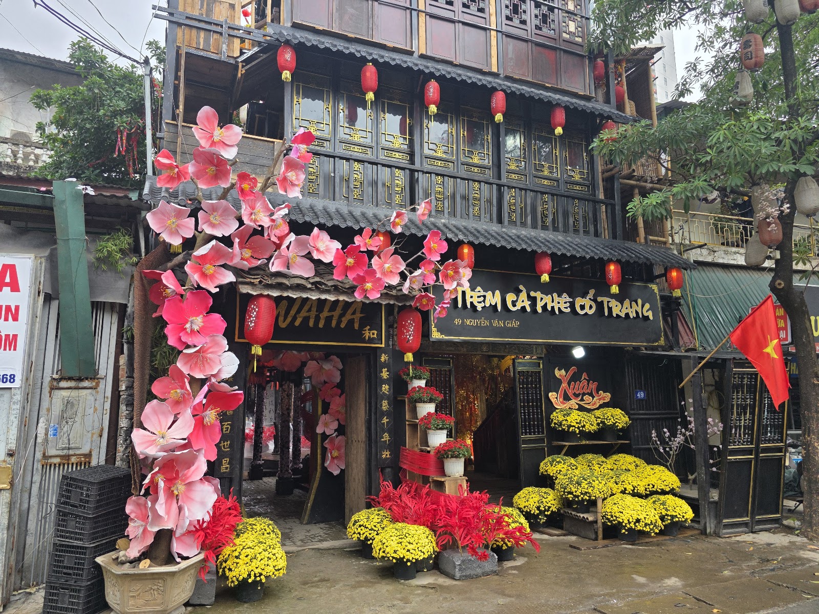 WAHA COFFEE - Cà phê cổ trang Hà Nội