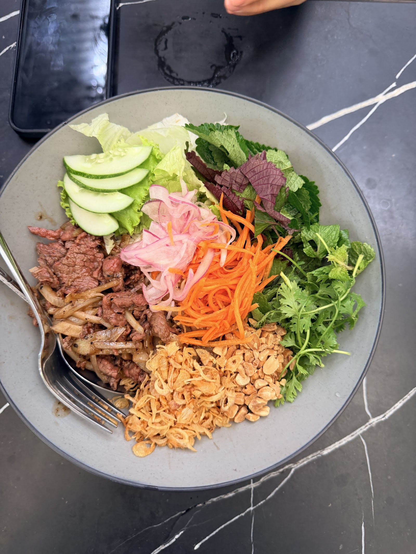 Xoài Đu Bistro & Cafe