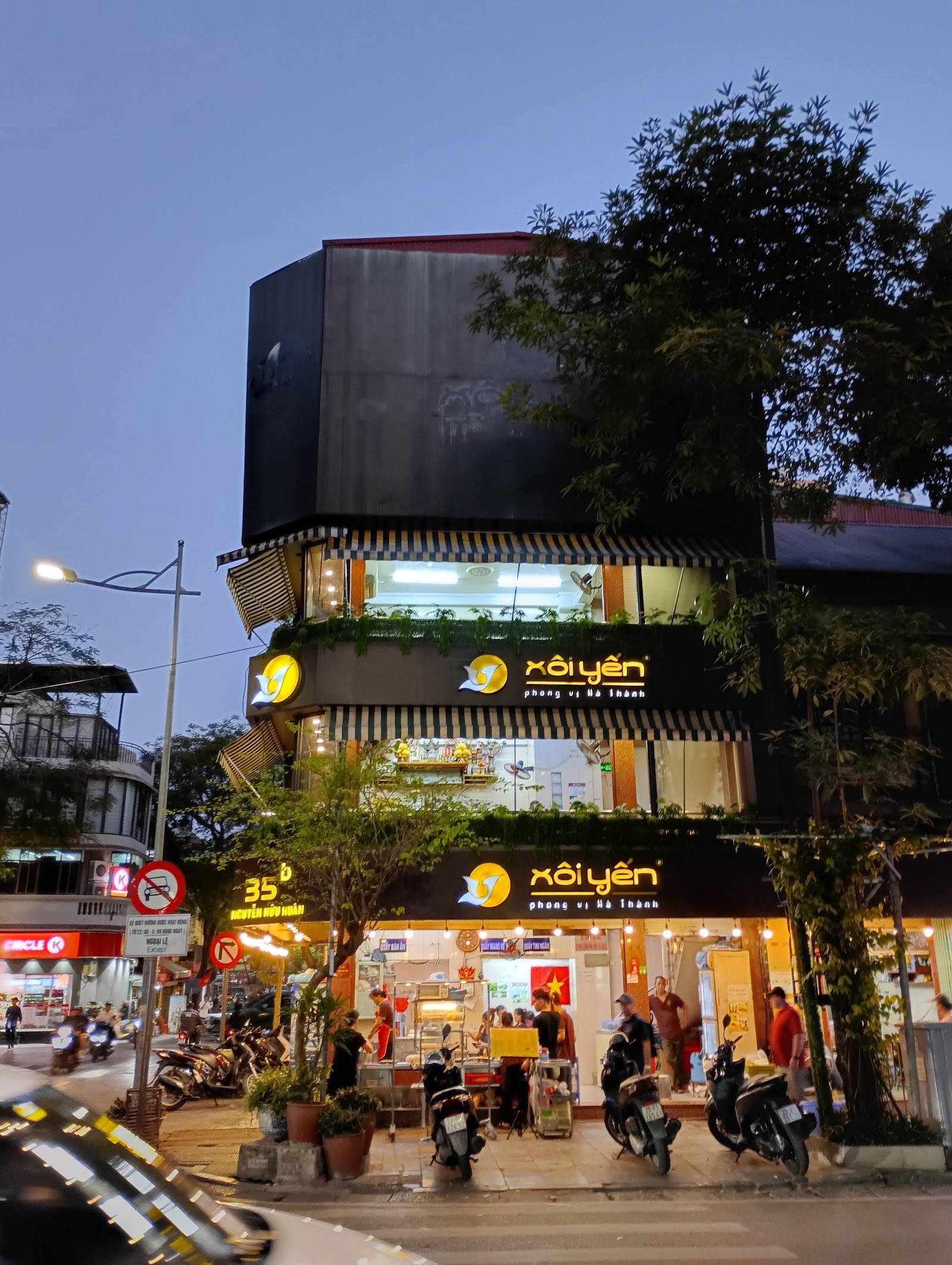 Xôi Yến – Không gian quán